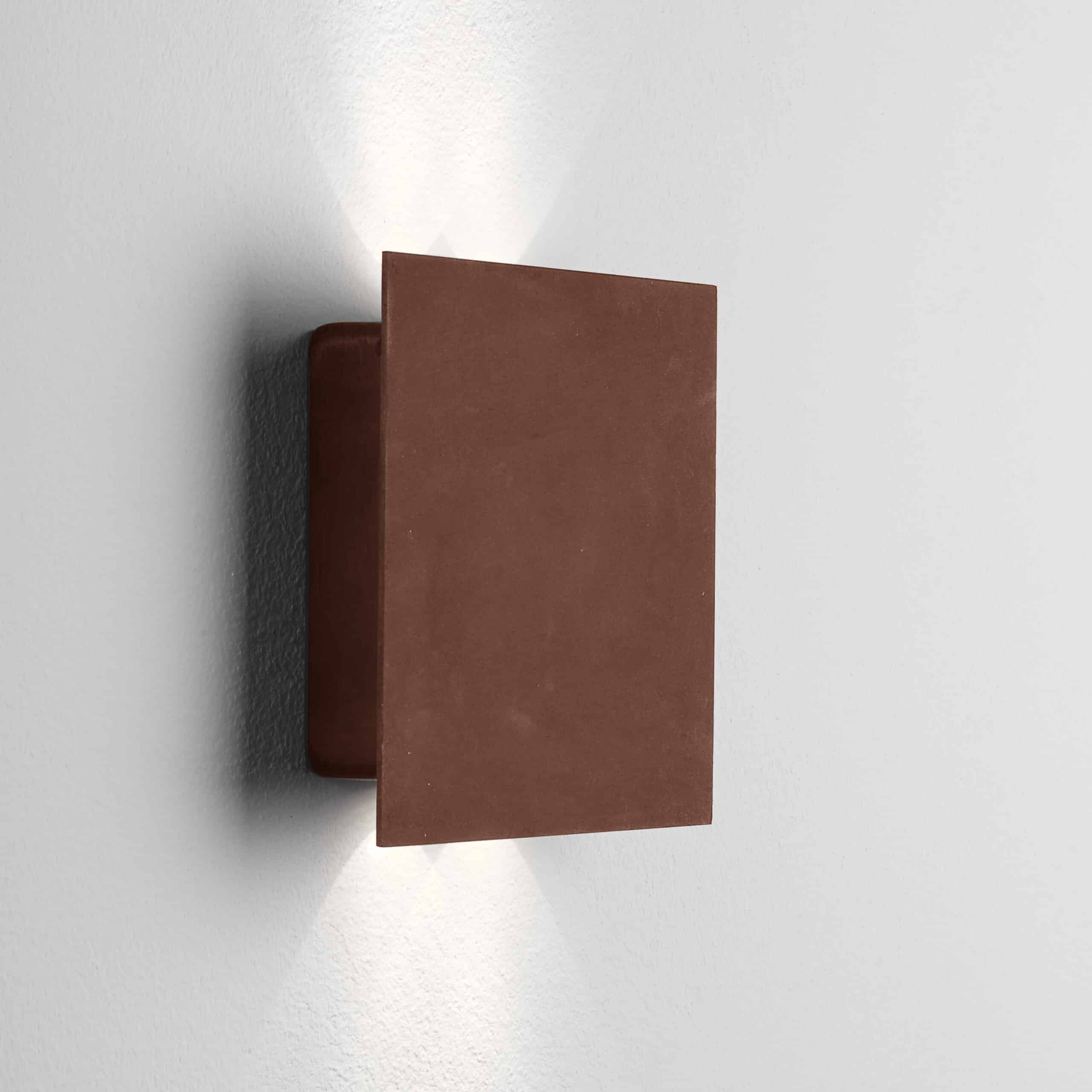 Manine Outdoor Wall double emission